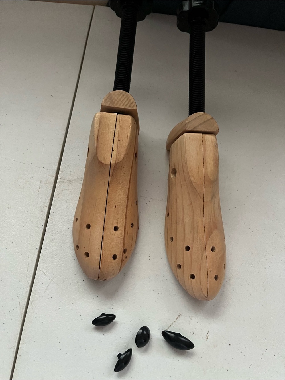 Wooden Shoe Trees in Natural Wood Color